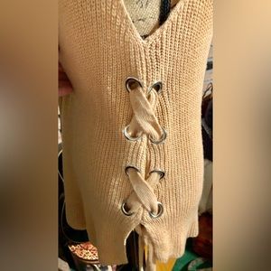 Cotton Candy LA Sleeveless Neutral Sweater w/Cutout Sides Sz. S/M! NWOT